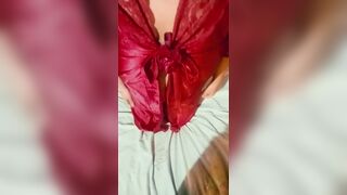 NOVIA TÍMIDA TE HACE UNA BUENA MAMADA DE REGALO PARA SAN VALENTÍN!!