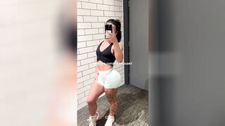 18yo TikTok Cunt’s Pussy Explodes Juice In Workout Oops!