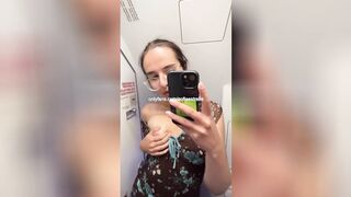 CUTE TEEN MASTURBATES ON AIRPLANE *MASSIVE SQUIRT*