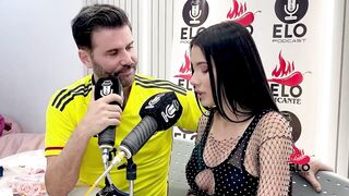 EloPodcast showing him ass in a horny interview with Ambar Prada