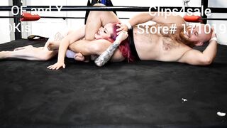 CJ dominates Kisa Kicks with headscissors