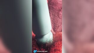 Closeup vibrator in 4k on hairy hippie college pussy watch my clit vibrate as I cum