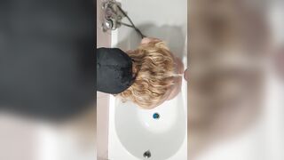 Piss shower for blondie