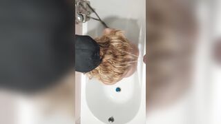 Piss shower for blondie