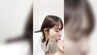 ［素人人妻］人の女にしゃぶらせて顔射は最高に気持ちいい