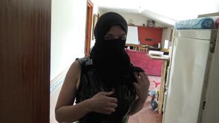 Kinky Arabic Wife ديوث مصري يصور مراته كلامها وسخ اوووي