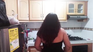 Friends get horny in the kitchen and send me a video